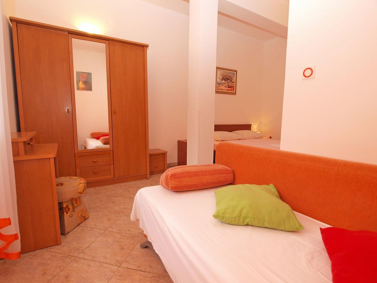 Apartments Slavka 1155 بولا المظهر الخارجي الصورة