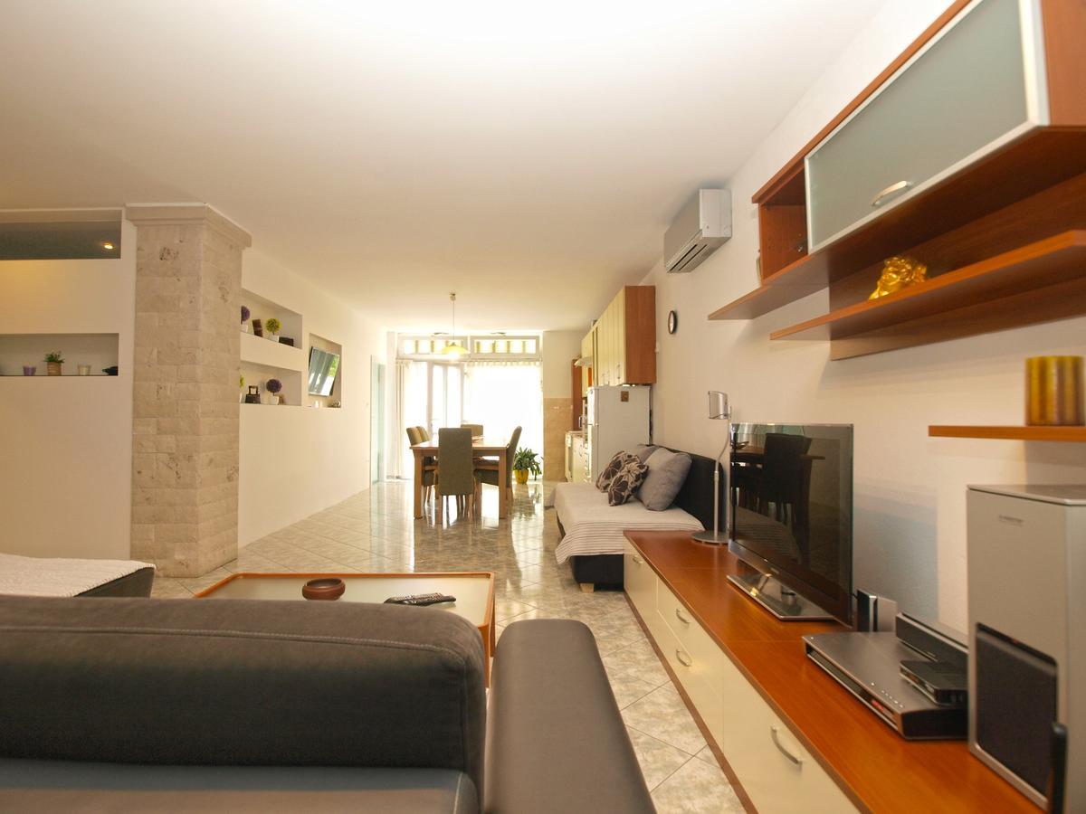 Apartments Slavka 1155 بولا المظهر الخارجي الصورة