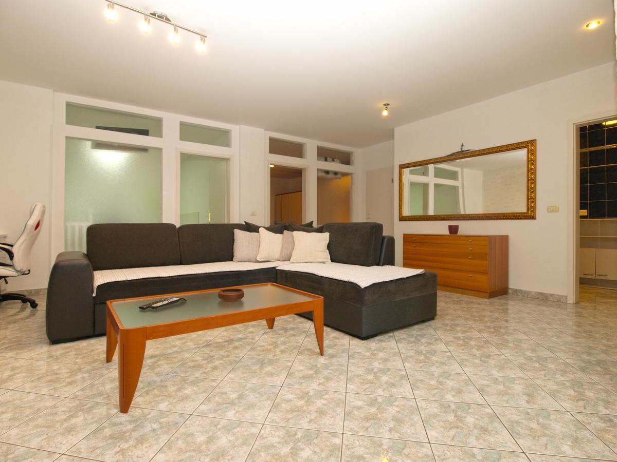 Apartments Slavka 1155 بولا المظهر الخارجي الصورة