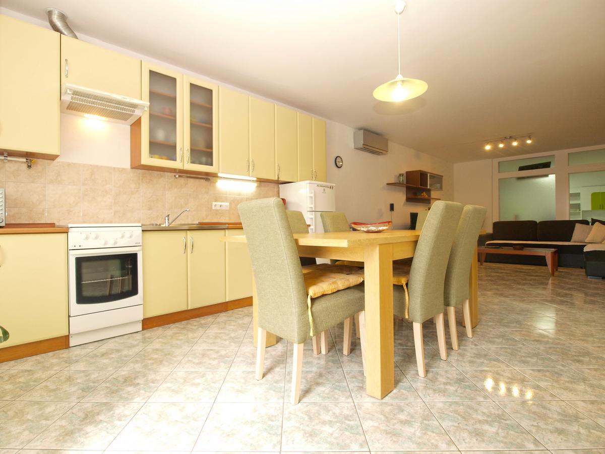 Apartments Slavka 1155 بولا المظهر الخارجي الصورة